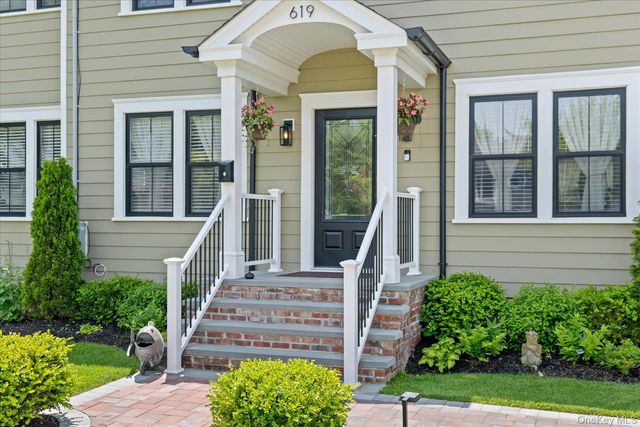 619 Bailey Avenue, Greenport, NY 11944