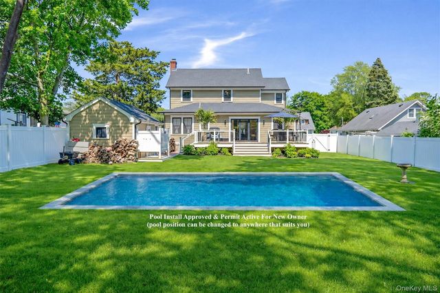 619 Bailey Avenue, Greenport, NY 11944