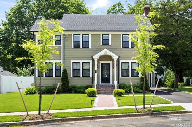 619 Bailey Avenue, Greenport, NY 11944