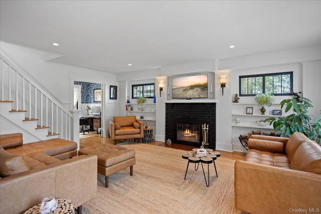619 Bailey Avenue, Greenport, NY 11944