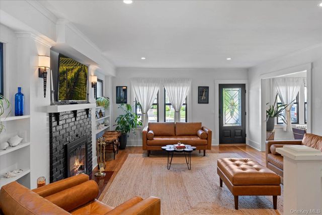 619 Bailey Avenue, Greenport, NY 11944