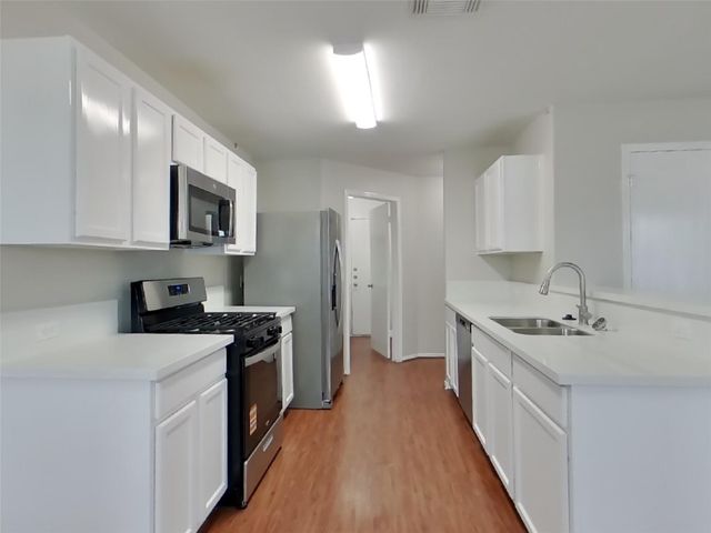 8227 Radial Court, Rosharon, TX 77583