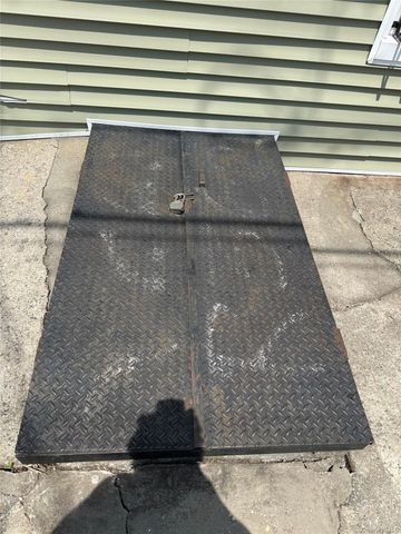 801 E 215th Street, Bronx, NY 10467