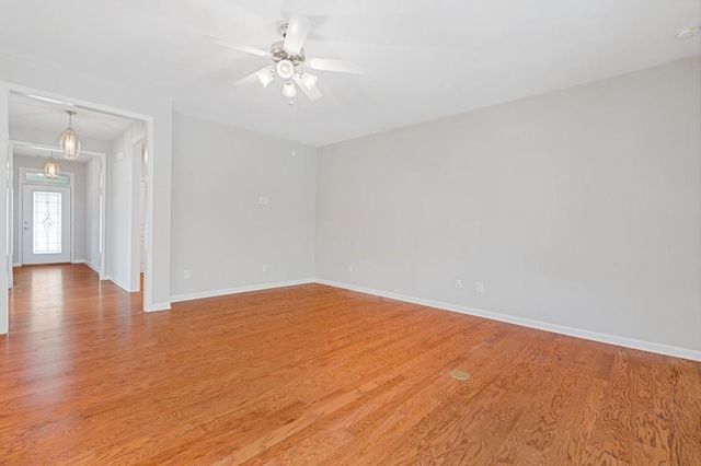 400 Laurel Spring Court, Canton, GA 30114