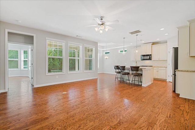400 Laurel Spring Court, Canton, GA 30114