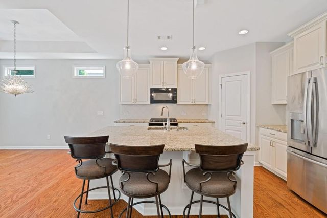 400 Laurel Spring Court, Canton, GA 30114