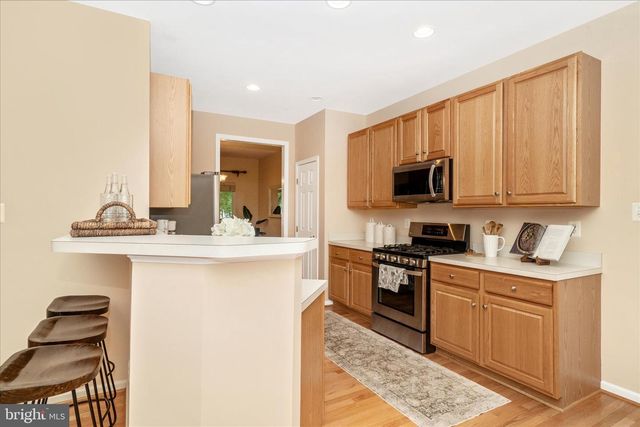 18933 FOUNTAIN HILLS DR, Germantown, MD 20874