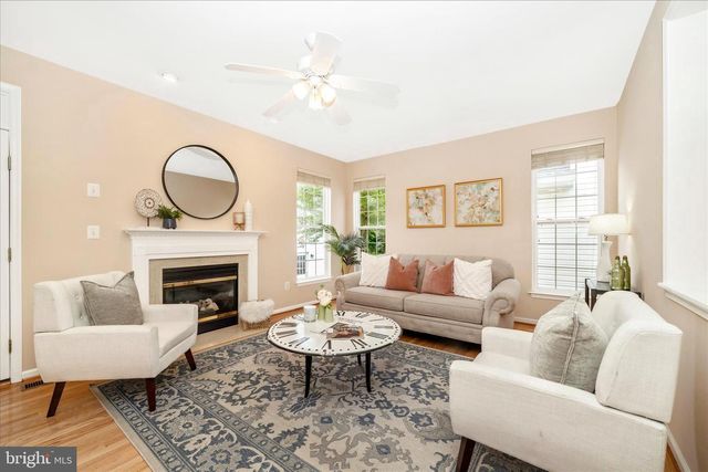 18933 FOUNTAIN HILLS DR, Germantown, MD 20874
