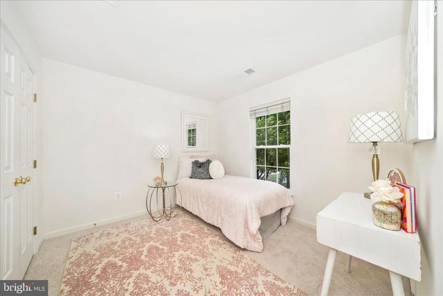 18933 FOUNTAIN HILLS DR, Germantown, MD 20874