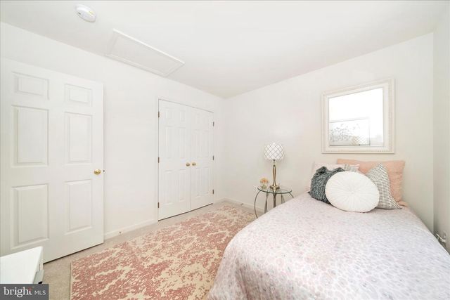 18933 FOUNTAIN HILLS DR, Germantown, MD 20874