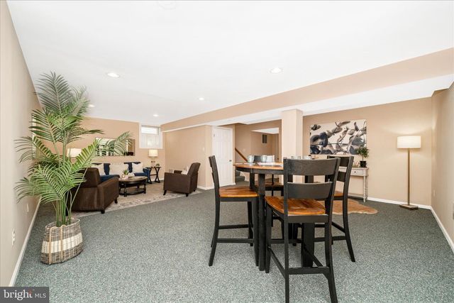 18933 FOUNTAIN HILLS DR, Germantown, MD 20874