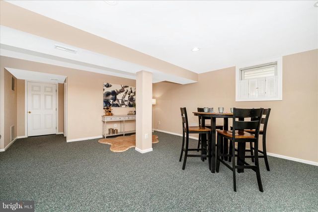 18933 FOUNTAIN HILLS DR, Germantown, MD 20874