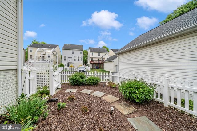 18933 FOUNTAIN HILLS DR, Germantown, MD 20874