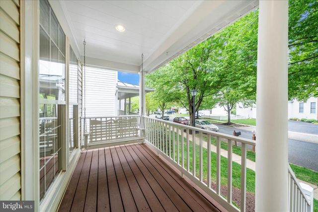 18933 FOUNTAIN HILLS DR, Germantown, MD 20874