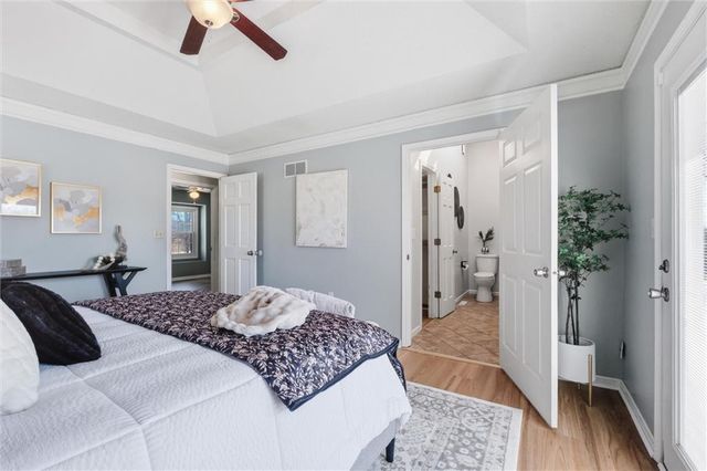 23313 S Aero Drive, Peculiar, MO 64078