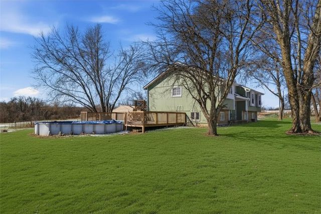 23313 S Aero Drive, Peculiar, MO 64078