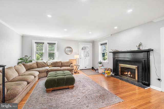 225 UPLAND RD, Merion Station, PA 19066