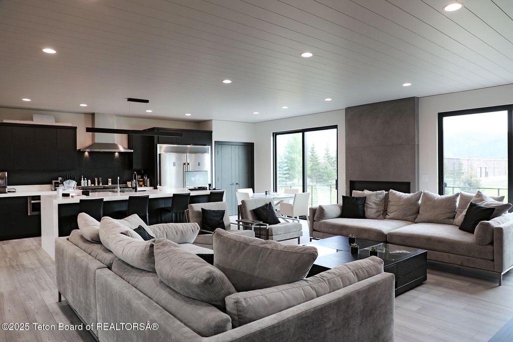 868 DIAMANDIS DR., Alpine, WY 83128 photo 5