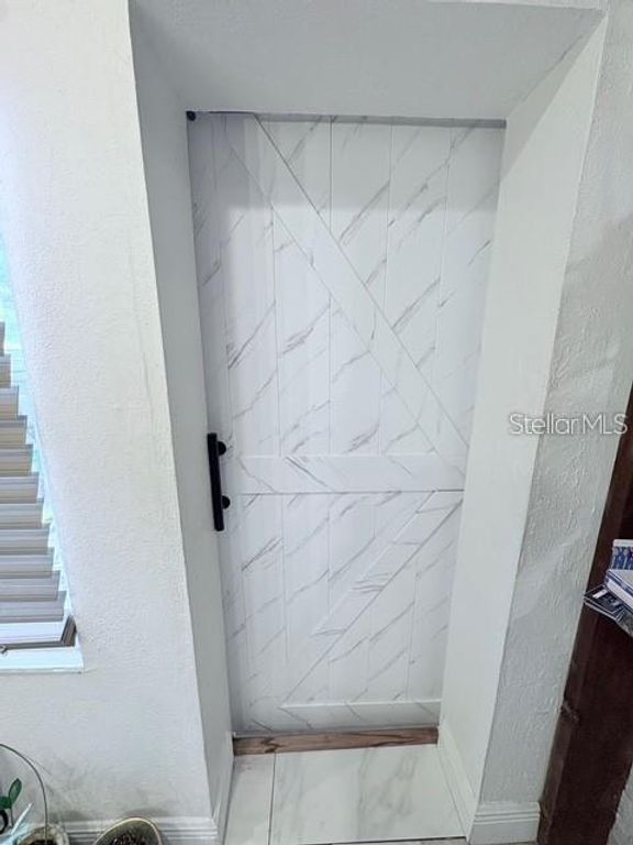 Image 19 of property listing at 10004 MEMORIAL HIGHWAY, Tampa, FL 33615