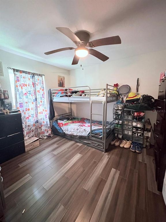 Image 24 of property listing at 10004 MEMORIAL HIGHWAY, Tampa, FL 33615