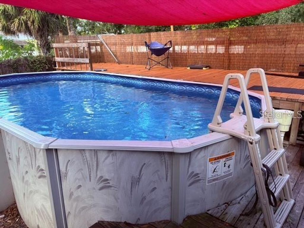 Image 32 of property listing at 10004 MEMORIAL HIGHWAY, Tampa, FL 33615