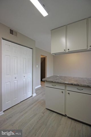 8022 NORTHUMBERLAND RD, Springfield, VA 22153