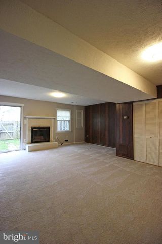 8022 NORTHUMBERLAND RD, Springfield, VA 22153