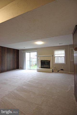 8022 NORTHUMBERLAND RD, Springfield, VA 22153