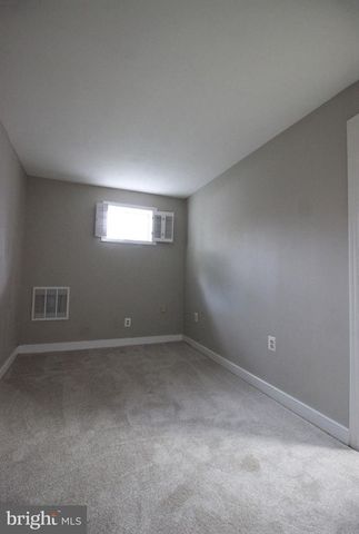 8022 NORTHUMBERLAND RD, Springfield, VA 22153