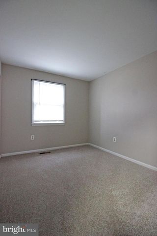 8022 NORTHUMBERLAND RD, Springfield, VA 22153