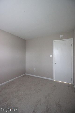 8022 NORTHUMBERLAND RD, Springfield, VA 22153