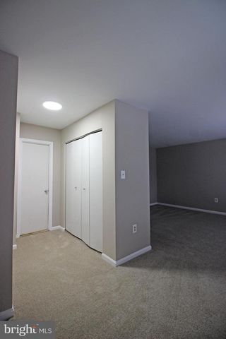 8022 NORTHUMBERLAND RD, Springfield, VA 22153