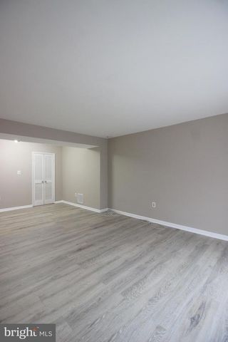 8022 NORTHUMBERLAND RD, Springfield, VA 22153