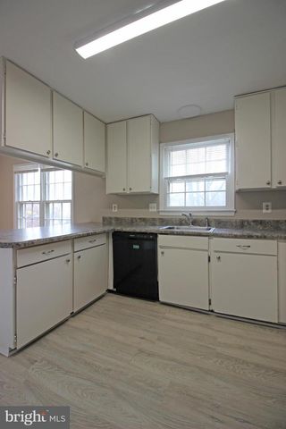 8022 NORTHUMBERLAND RD, Springfield, VA 22153