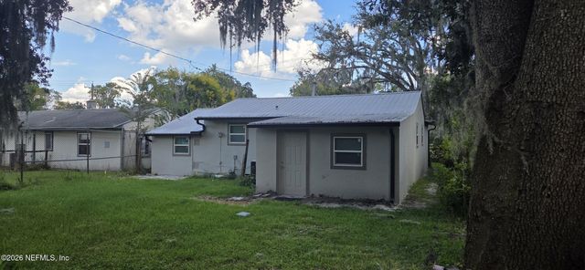 210 15TH Street, Palatka, FL 32177