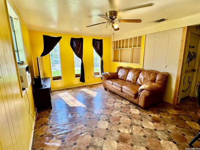 216 N SAN GABRIEL AVE, San Antonio, TX 78237