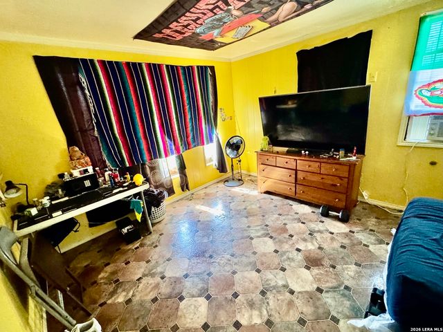 216 N SAN GABRIEL AVE, San Antonio, TX 78237