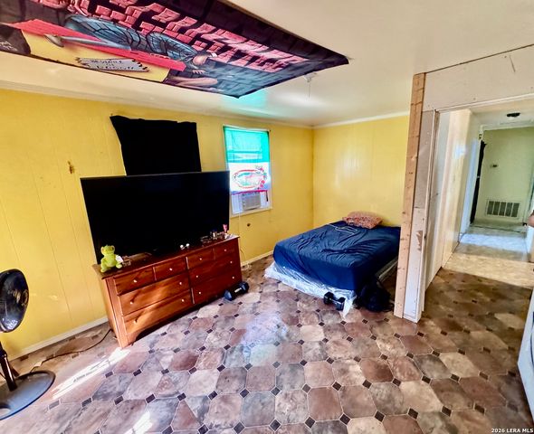 216 N SAN GABRIEL AVE, San Antonio, TX 78237