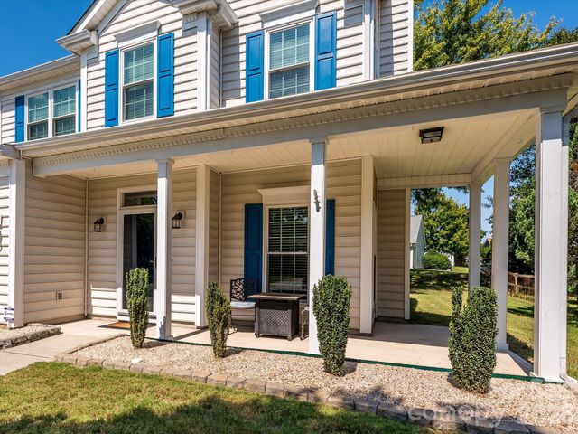 11413 Larix Drive, Charlotte, NC 28273