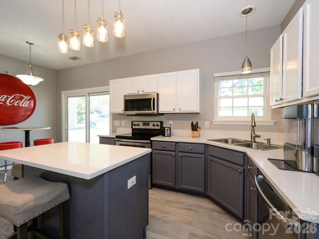 11413 Larix Drive, Charlotte, NC 28273