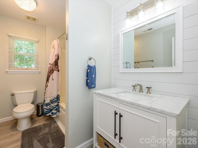 11413 Larix Drive, Charlotte, NC 28273