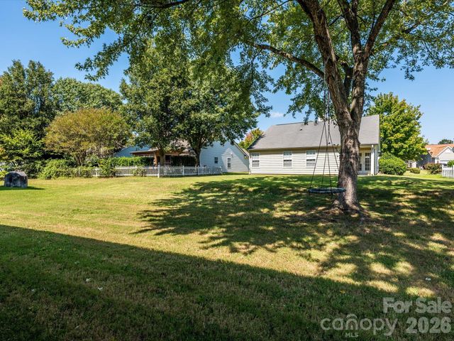 11413 Larix Drive, Charlotte, NC 28273