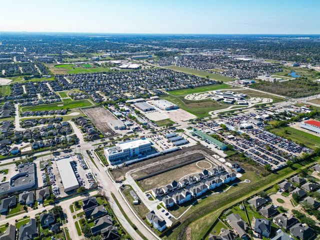 6702 Metro Blvd 9, Houston, TX 77083