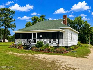231 N Nc 33 Highway E, Chocowinity, NC 27817