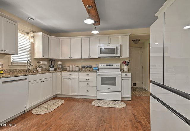 20004 Avondale Road, Abingdon, VA 24211