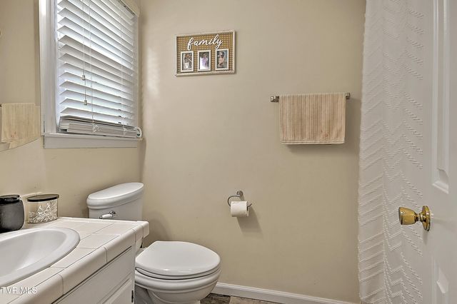 20004 Avondale Road, Abingdon, VA 24211