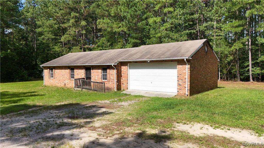 16702 S Crater Rd, Prince George, VA 23805
