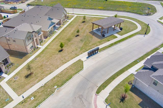 5256 Springlake Parkway, Haltom City, TX 76117