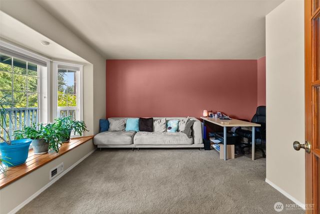 7445 Fair Oakes Road SE, Olympia, WA 98513