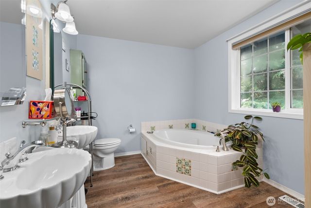 7445 Fair Oakes Road SE, Olympia, WA 98513